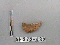 藏品(紅褐色粗砂陶口緣)的圖片